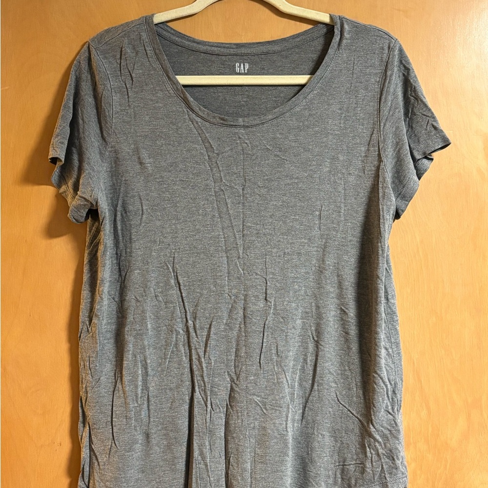 GAP Women's Heather Gray Short Sleeve Tee